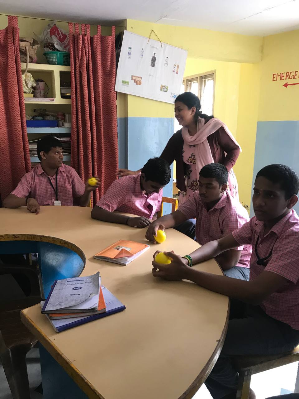 photo_6053028922607646430_y