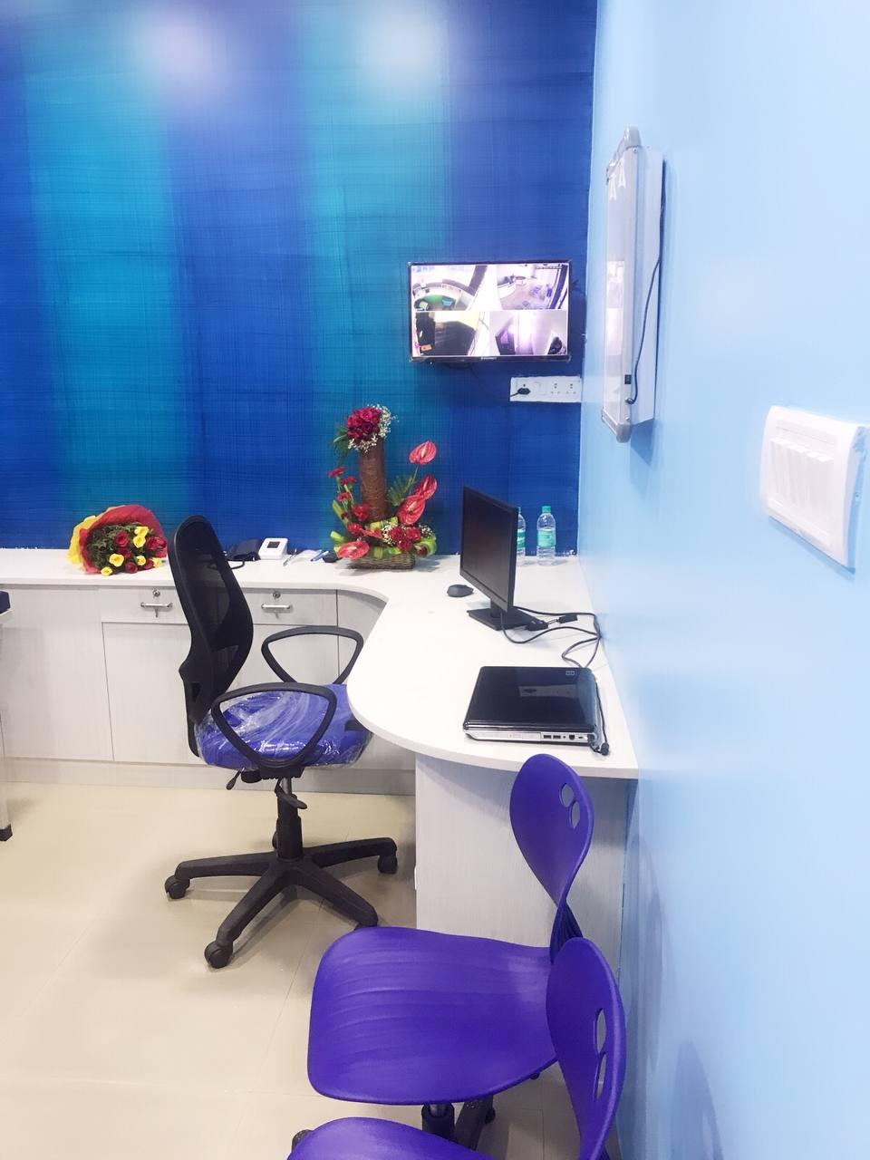 photo_6298778455839456052_y