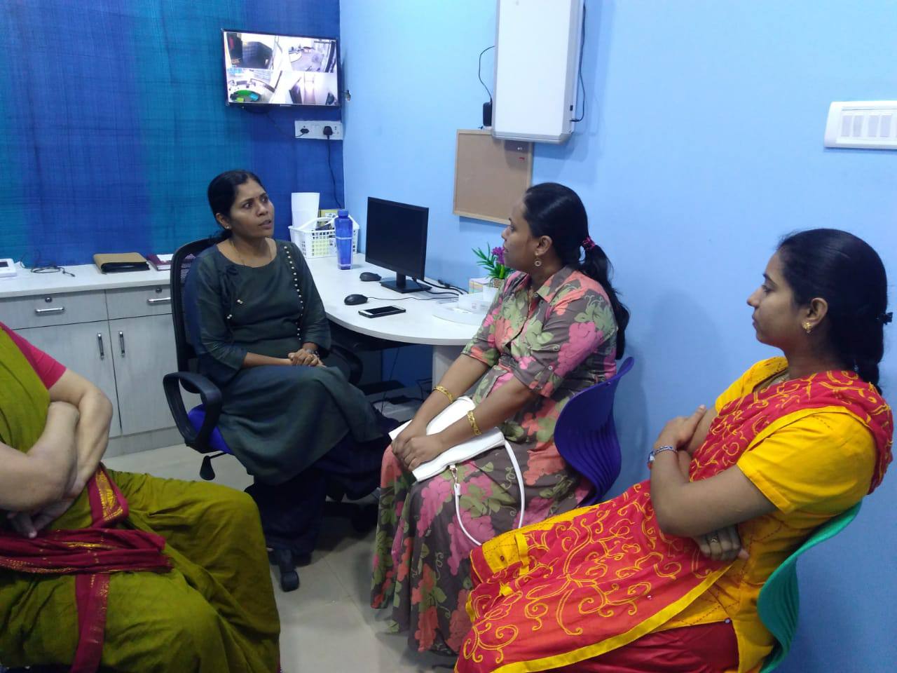 photo_6298778455839456089_y